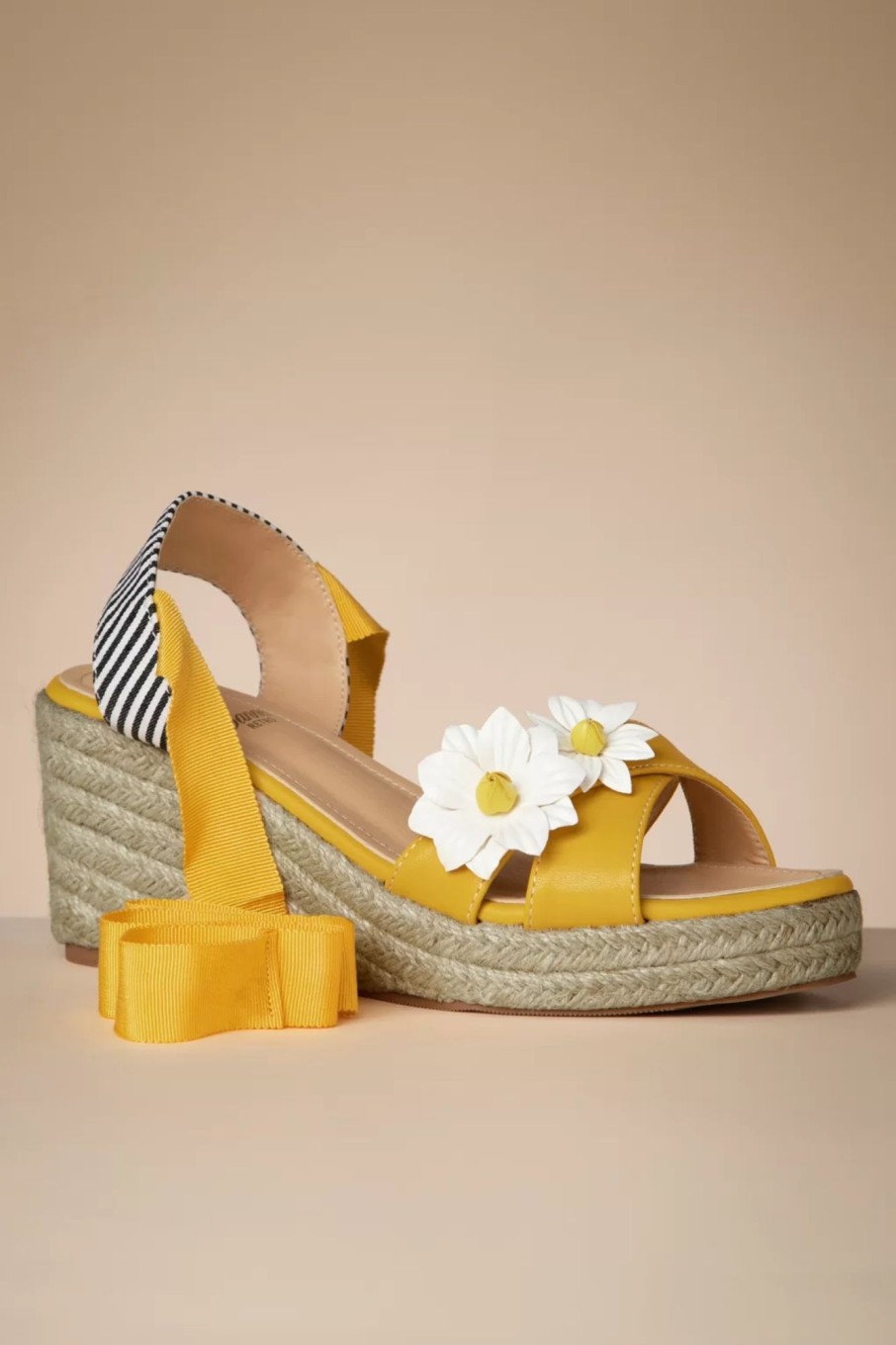 Banned Retro Keilabsatz | Lady Daisy Wedges In Gelb