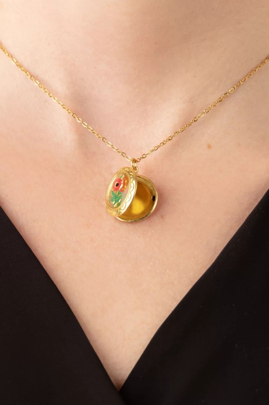 Urban Hippies Schmuck | Blumen Medaillon Halskette In Gold