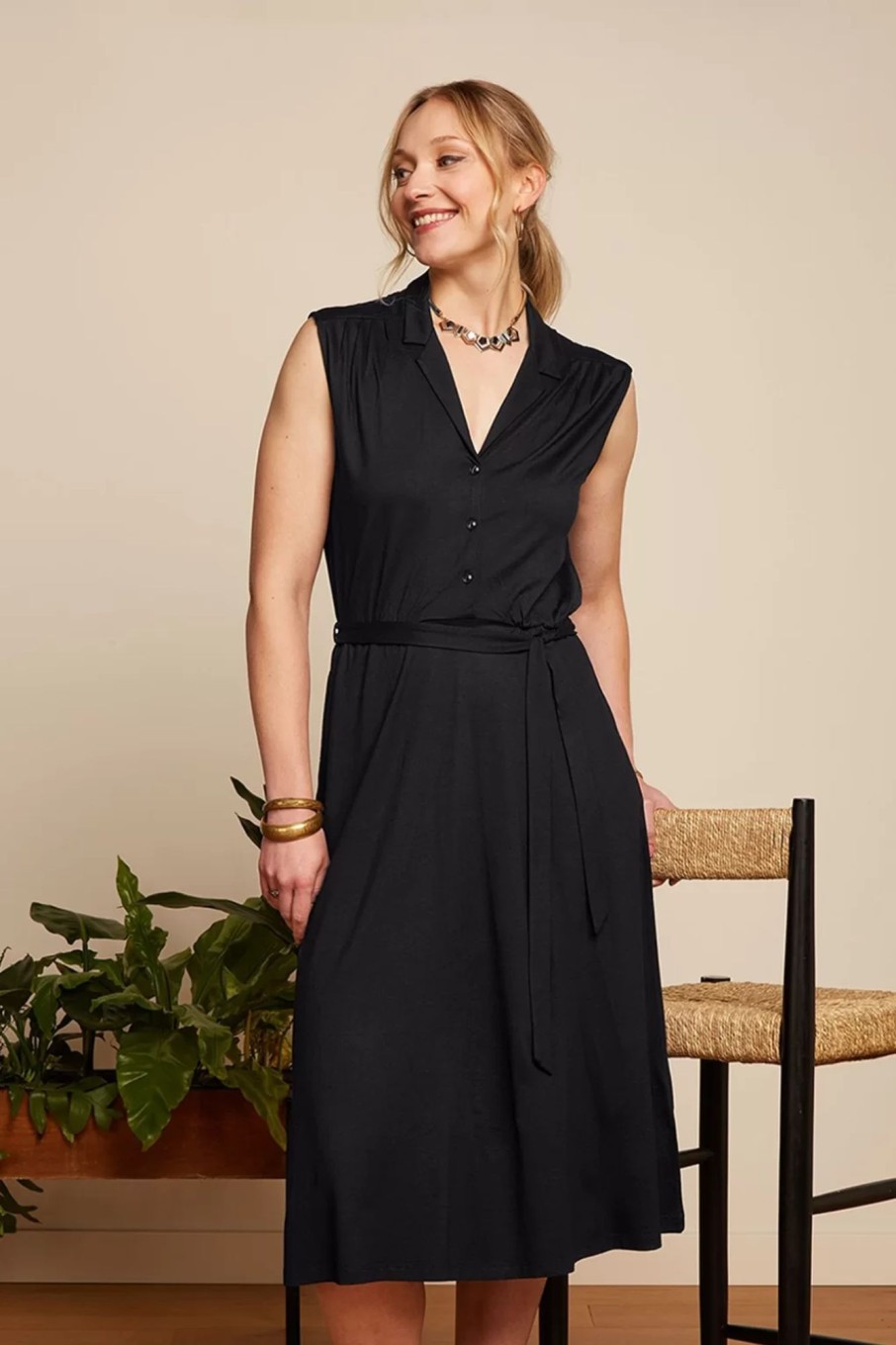 King Louie Plus Sizes Kleider | Marianne Classic Kleid In Schwarz