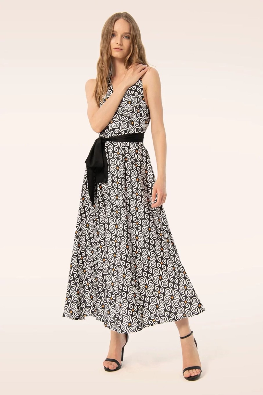 Surkana Maxi Kleider | Willow Maxikleid In Schwarz