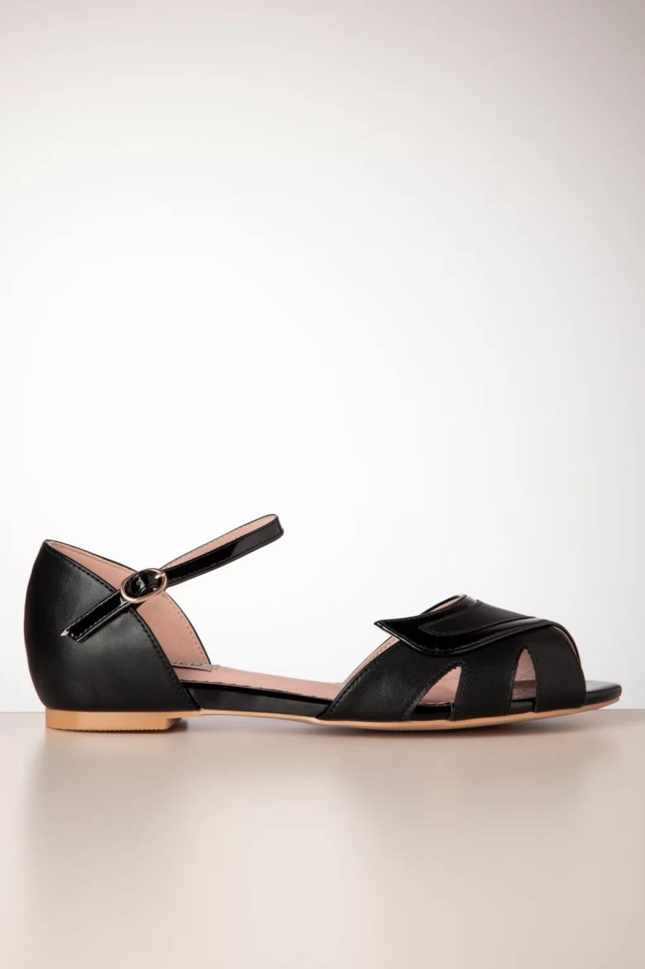 Banned Retro Ballerinas | Glamorous Gliders Flache Sandalen In Schwarz