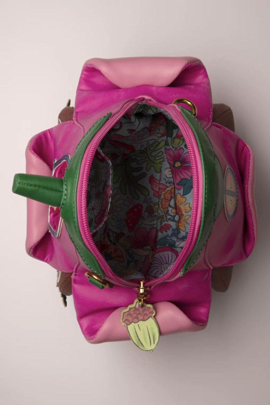 Vendula Taschen | Fairy Village Petal House Tasche In Rosa