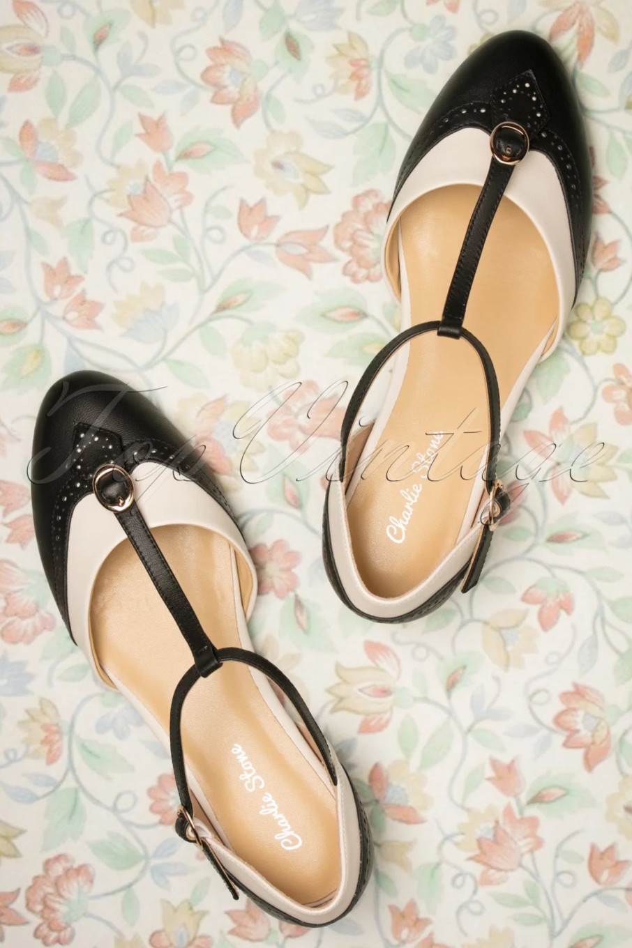 Charlie Stone Ballerinas | Parisienne Flache Schuhe Mit T-Strap In Schwarz Und Creme