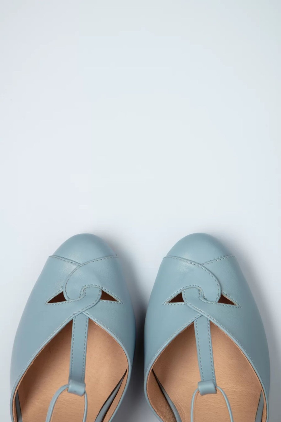 Chelsea Crew Pumps | Glinda Pumps Mit T-Strap In Sanftem Blau